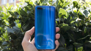 honor_10_back