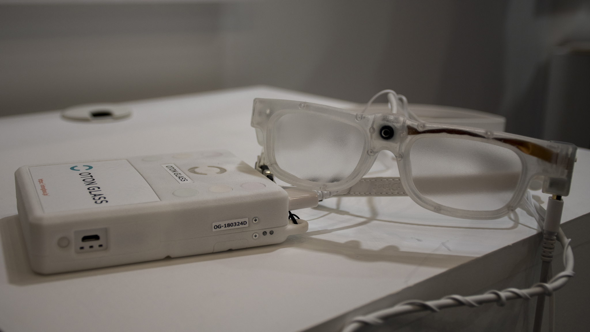 otonglass_fujitsu_forum_full_package