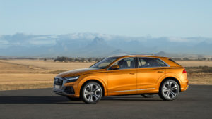 audi_q8_25