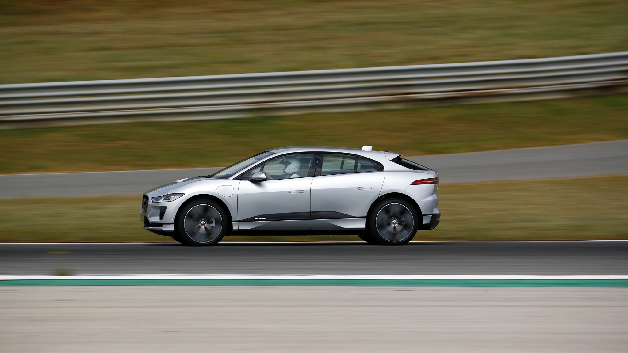 Best-electric-cars-2018-jaguar-i-pace
