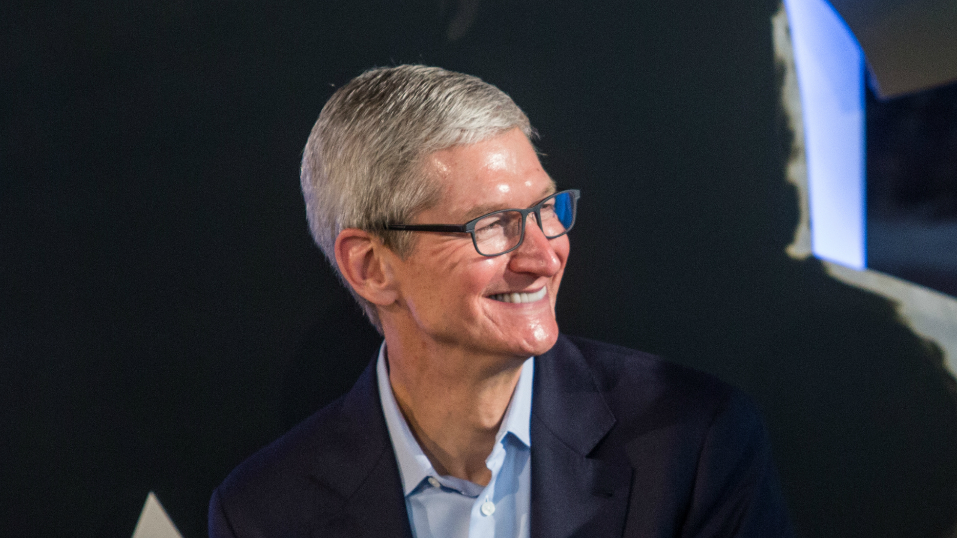 who_is_tim_cook_apple_ceo
