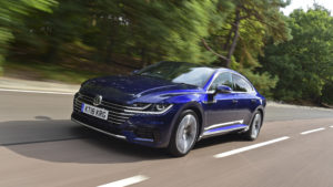 volkswagen_arteon_driving