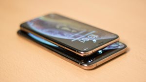 iphone_xs_size_comparison_5