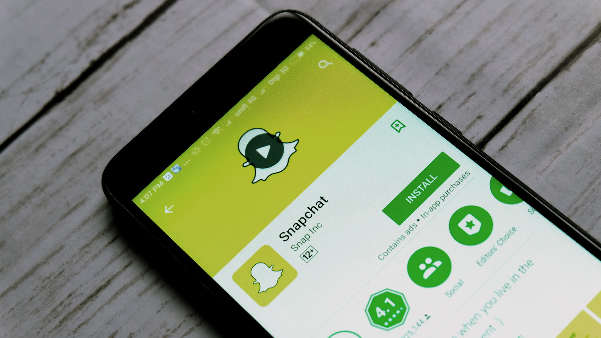 who_is_evan_spiegel_snapchat