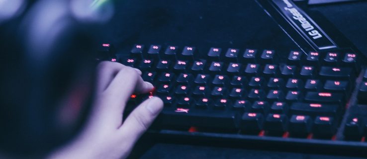 Apex Legends How to Invite Steam Friends