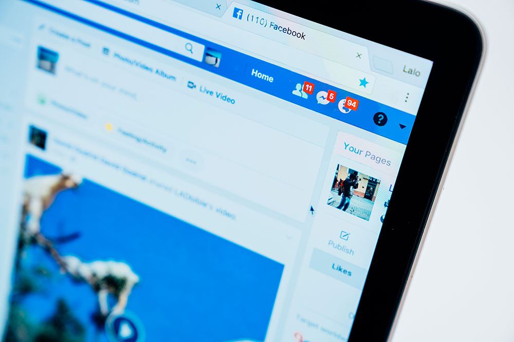 how to send message on facebook messenger