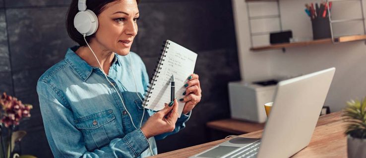 zoom how to raise hand