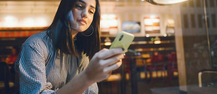 How to Delete a Photo from PicsArt