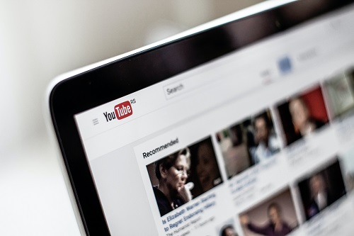Отключить автозапуск на YouTube
