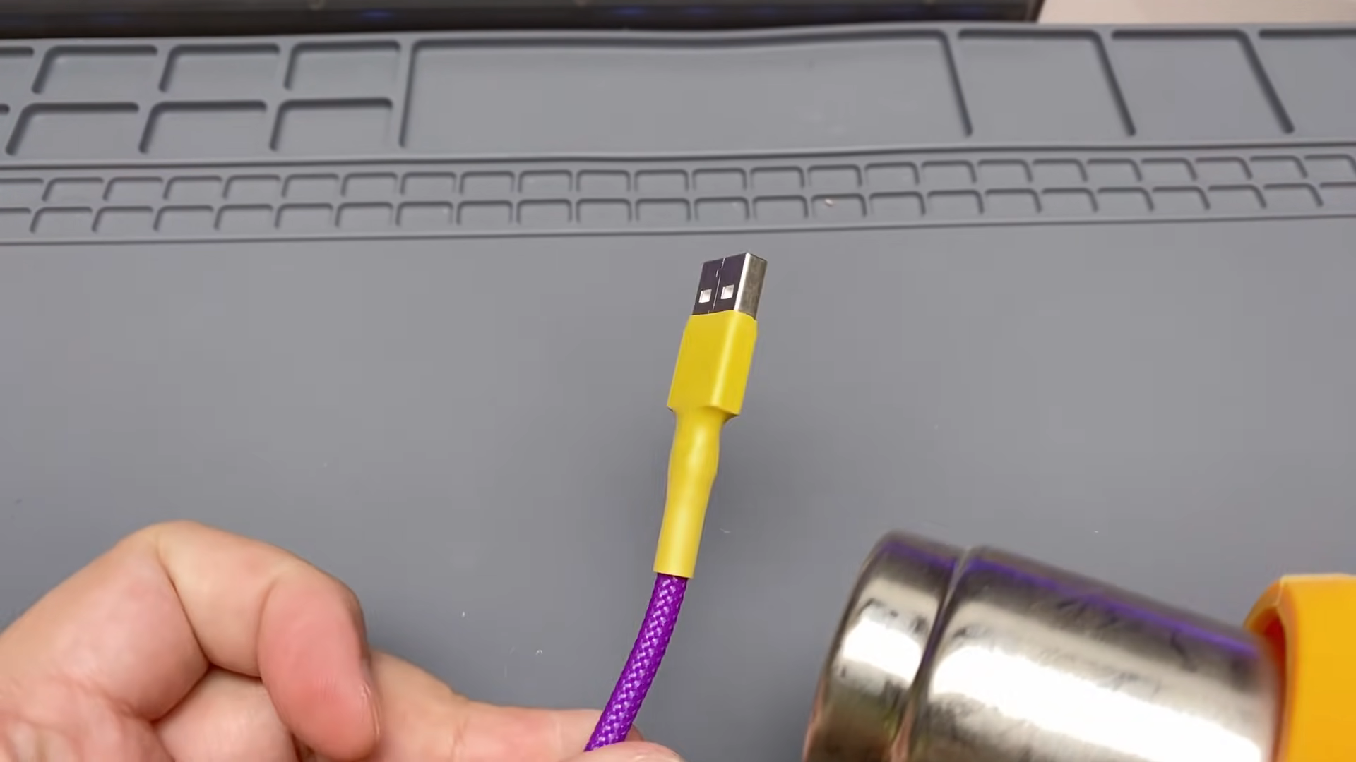 How to Fix a Charger Cord That Won't Charge Any More