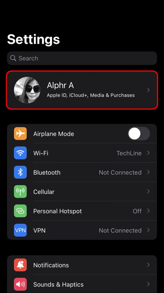 What Does Live Mean on Find My?