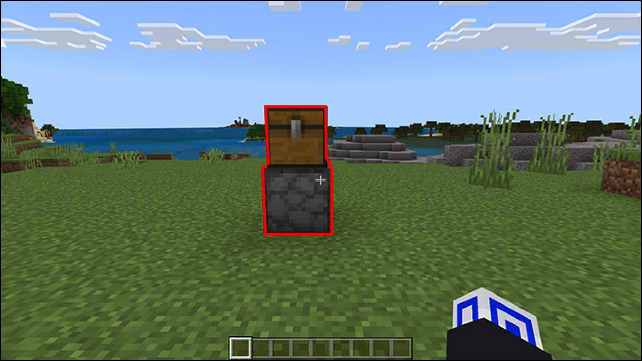 How to Make Hoppers Go Up in Minecraft